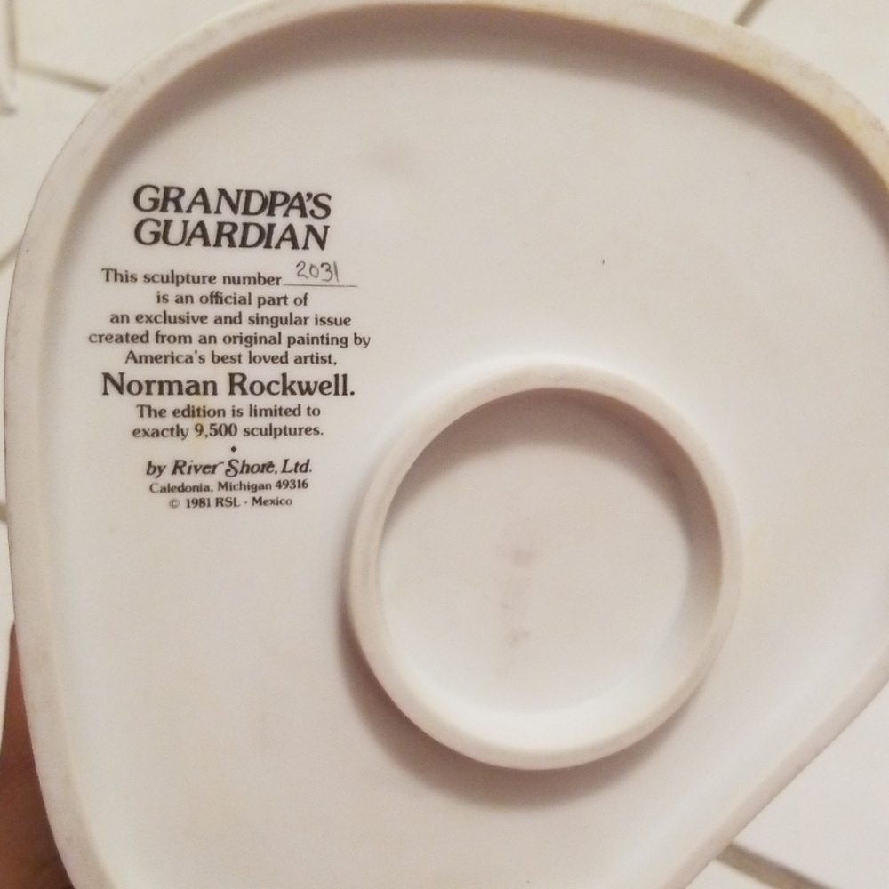 NORMAN ROCKWELL Grandpa's Guardian Figurine - Picture 4 of 7